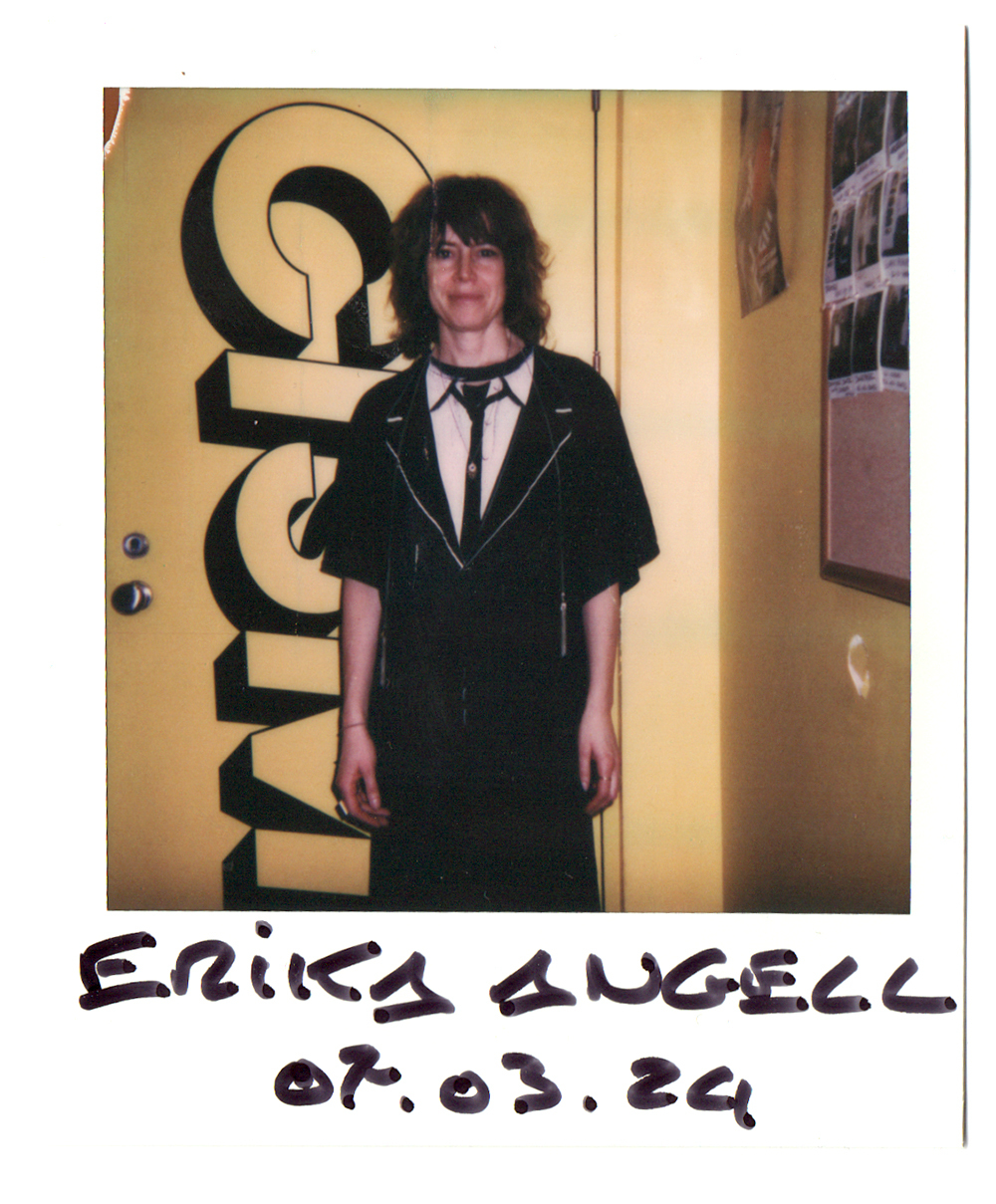 session-live-erika-angell